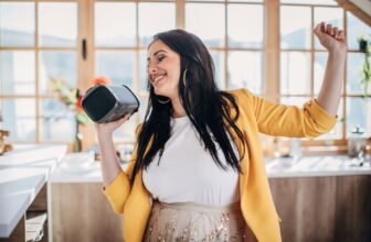 As 10 Melhores Caixas de Som Bluetooth de 2026: JBL, Philco, Sony e mais!